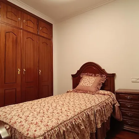Vivienda Valle Inclan アパート *